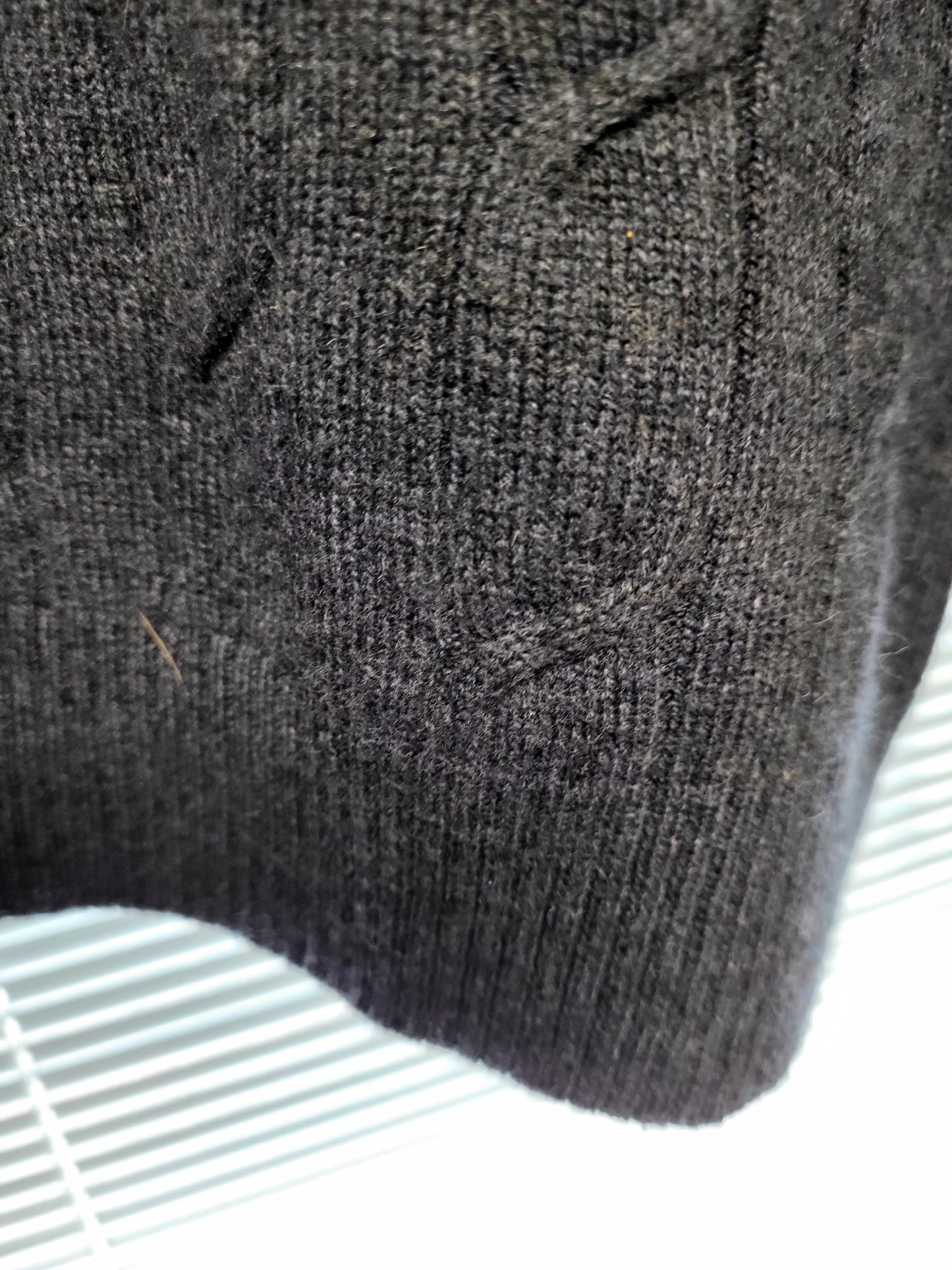 100% Cashmere Men's Sweater