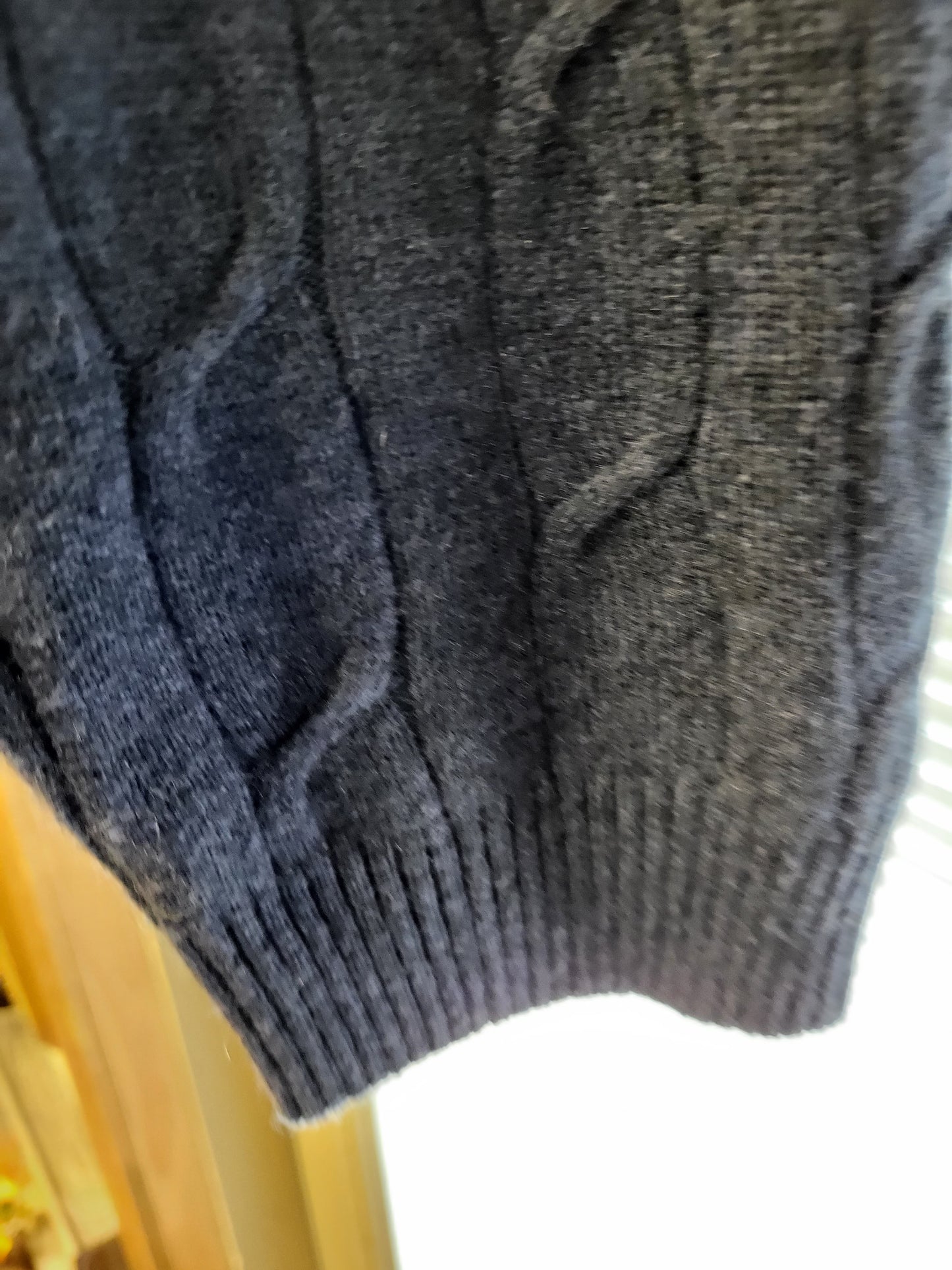 100% Cashmere Men's Sweater